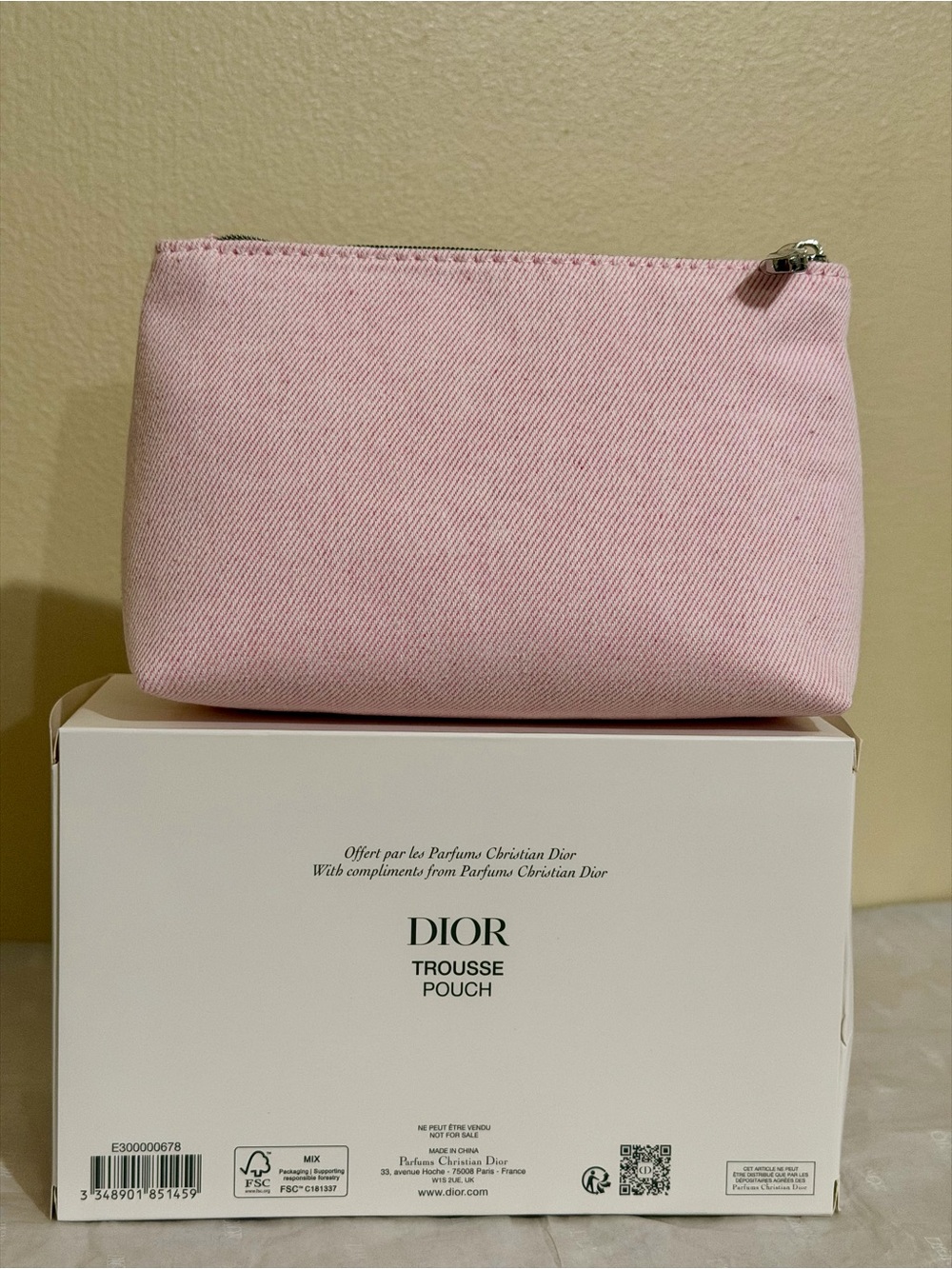 Dior Light Pink Canvas Bow Cosmetic Pouch - Picture 3 of 6